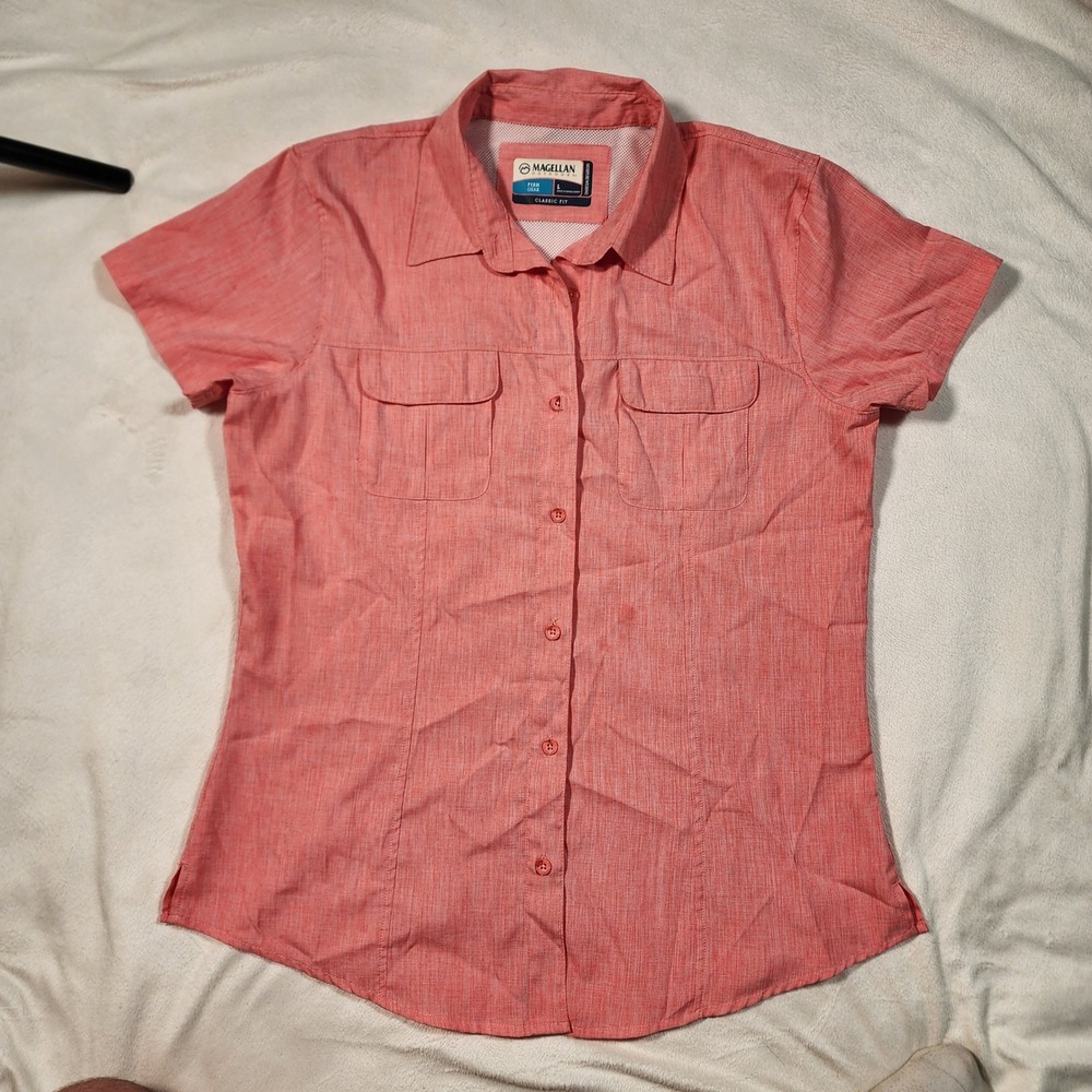 Magellan Outdoors Fish Gear Aransas Pass Shirt Womens Large Coral Short Sleeve